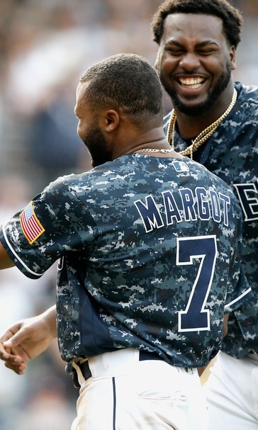 Hosmer, Padres stumble as rebuilding project drags on